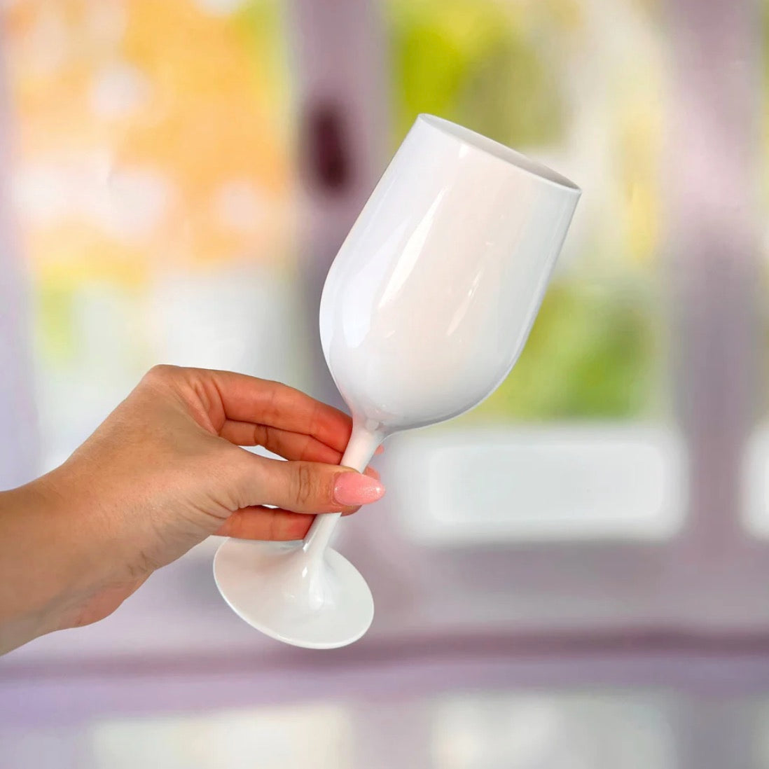 D-Still White Polycarbonate Wine Glass Set