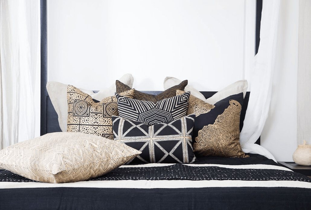 Bandhini Black Piped Linen Lounge Cushion