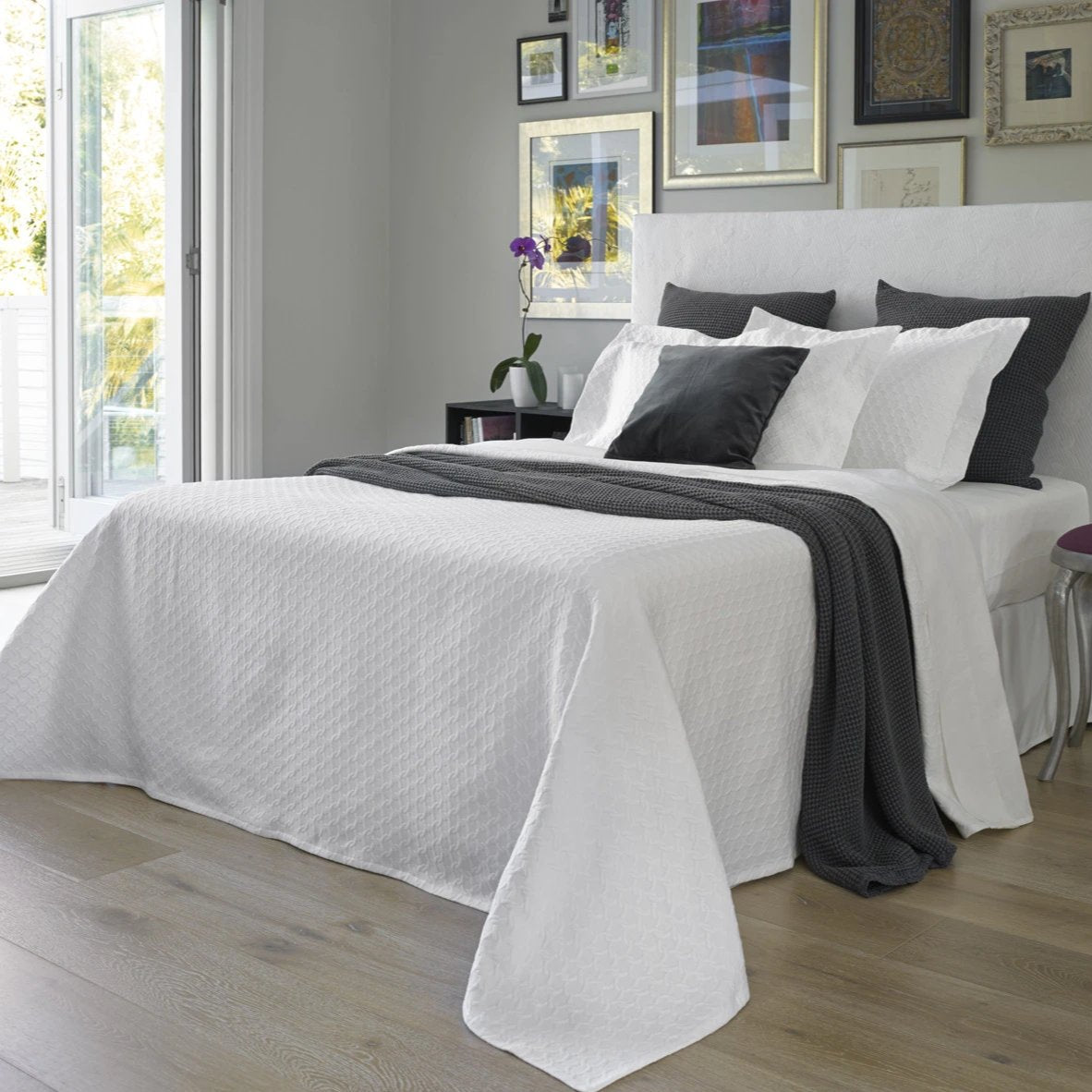 Baksana Eternity Bedspread Set